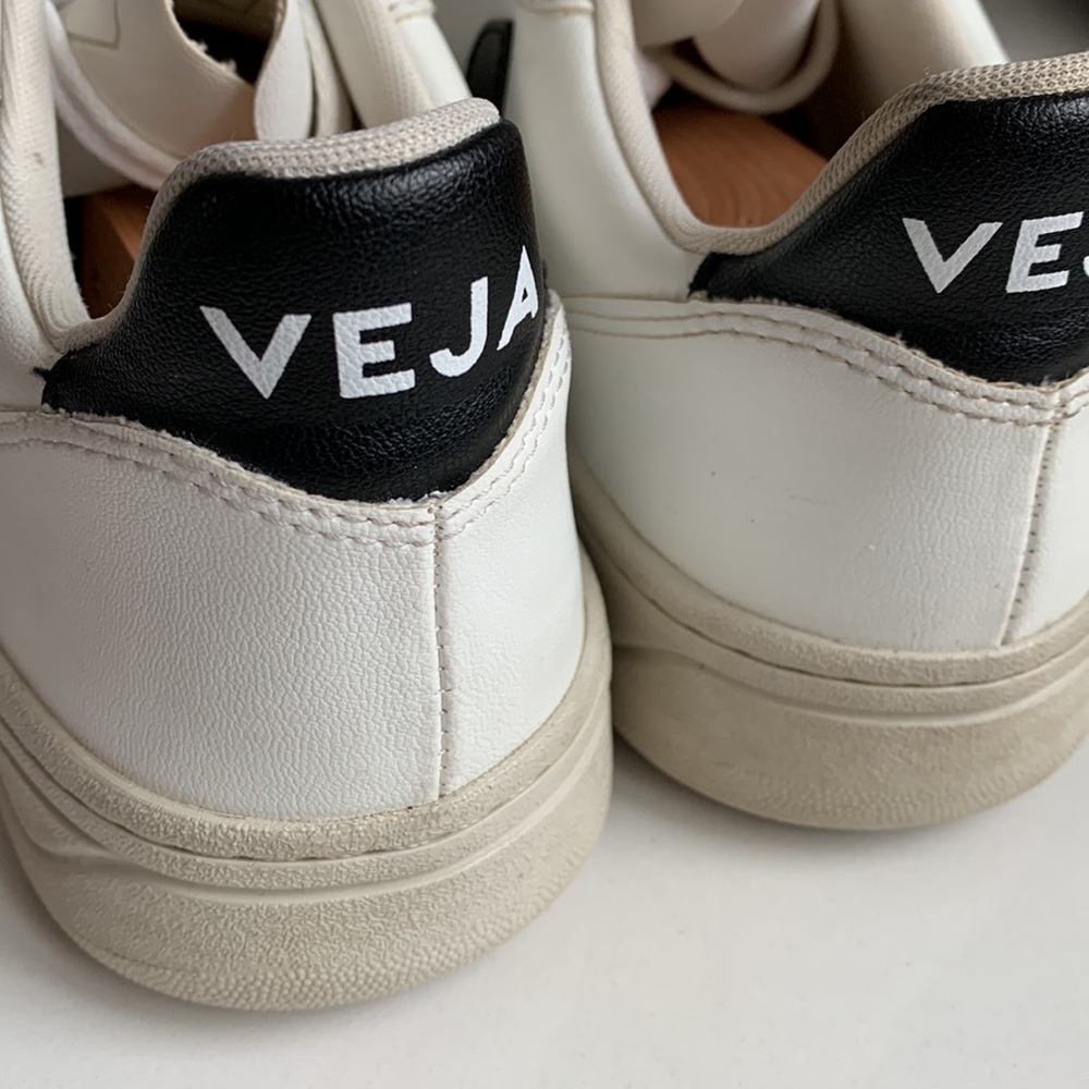 Veja V-10 White Black Womens Sneakers - Picture 5 of 16